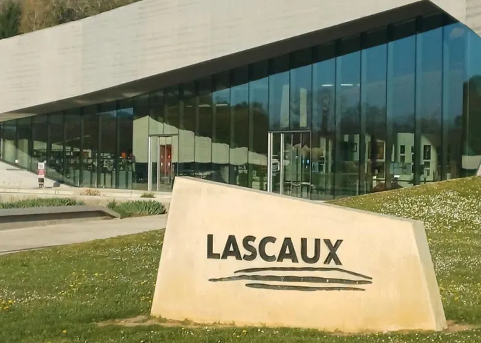 乡村民宿 La Marceline Avec Piscine Pres De Lascaux Iv Aubas